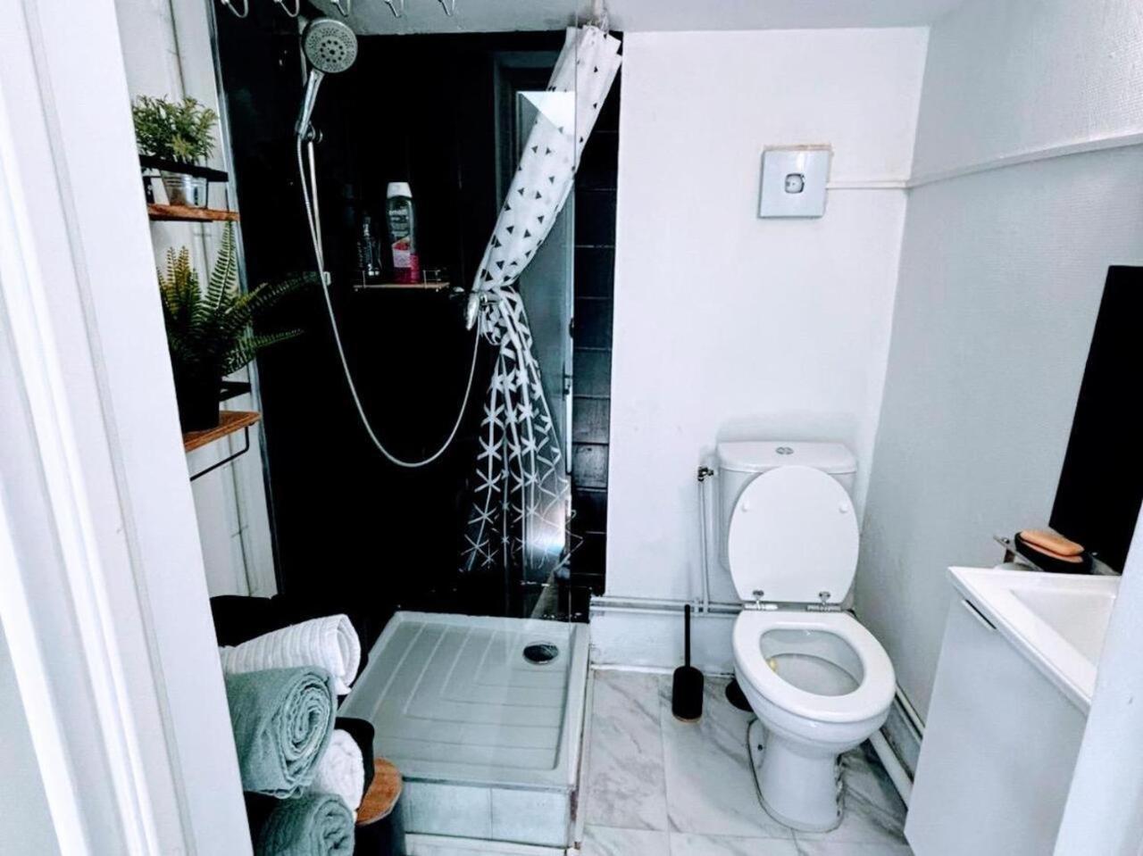 Appartement Avec Terrasse - Goupama Stadium, Eurexpo, Ldlc Arena, La Soie ヴォー・アン・ヴラン エクステリア 写真